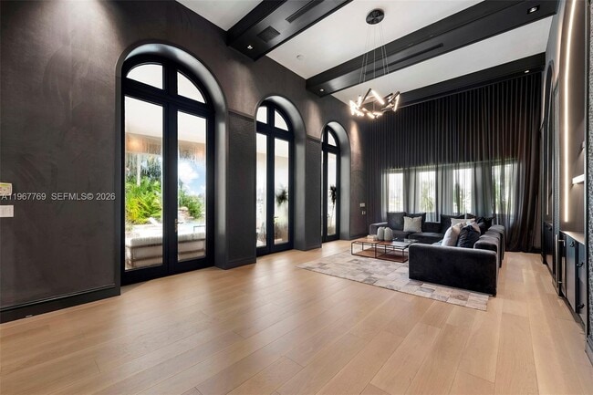 Building Photo - 432 S Hibiscus Dr