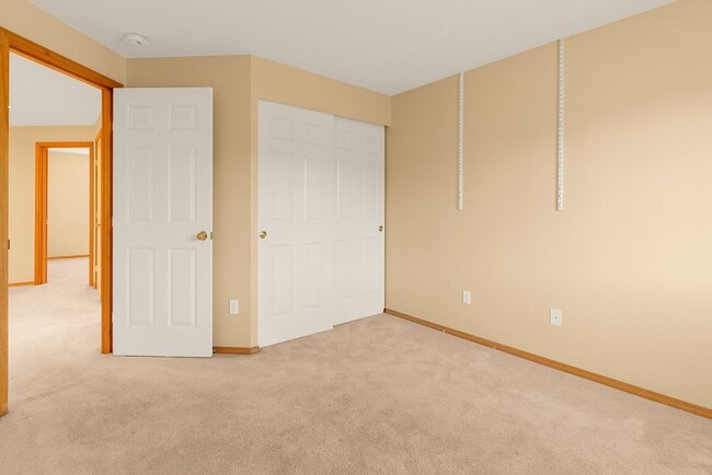 Building Photo - Beautiful 4 bedroom 2.5 bath in Maple Valley