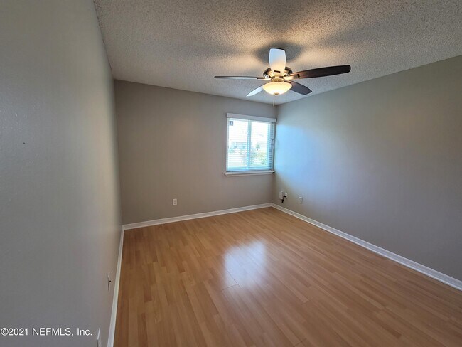 Building Photo - 8379 Chason Rd W