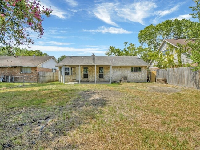 Building Photo - 2311 Lemonwood Ln