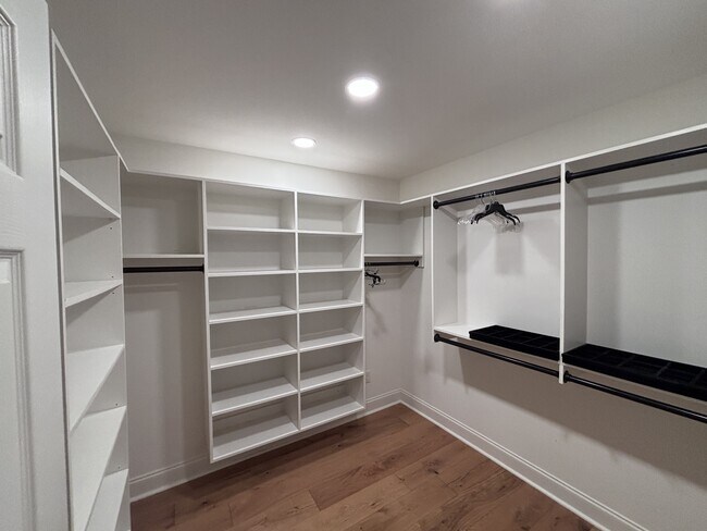 Building Photo - 65 Pinyon Cir