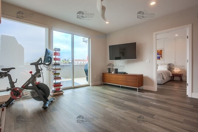 Building Photo - LUXURY 2 Bedroom with AC and Washer/Dryer, DOWNTOWN CARLSBAD VILLAGE