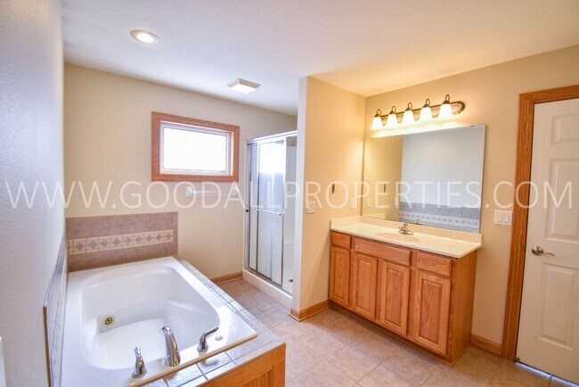 Building Photo - Spacious 4-Bedroom Johnston Home with 3-Car Garage