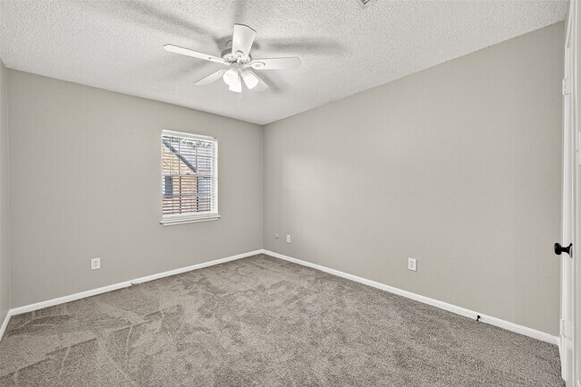 Building Photo - 14535 Misty Meadow Ln