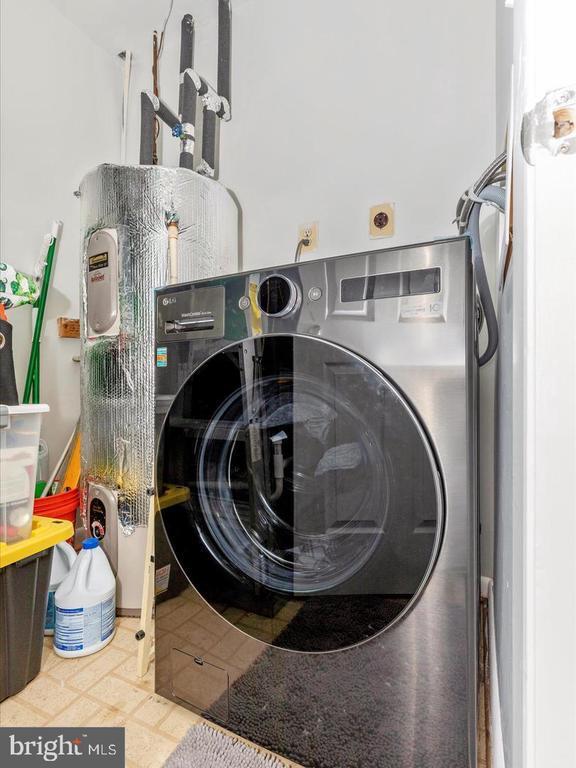 Building Photo - 11349 Appledowre Way