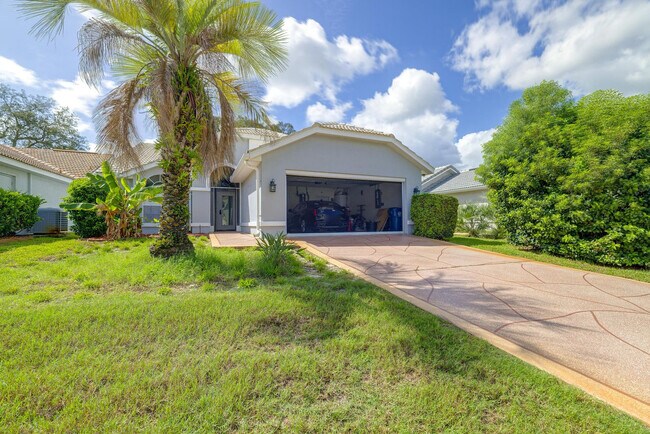Building Photo - 3343 Bluffview Dr