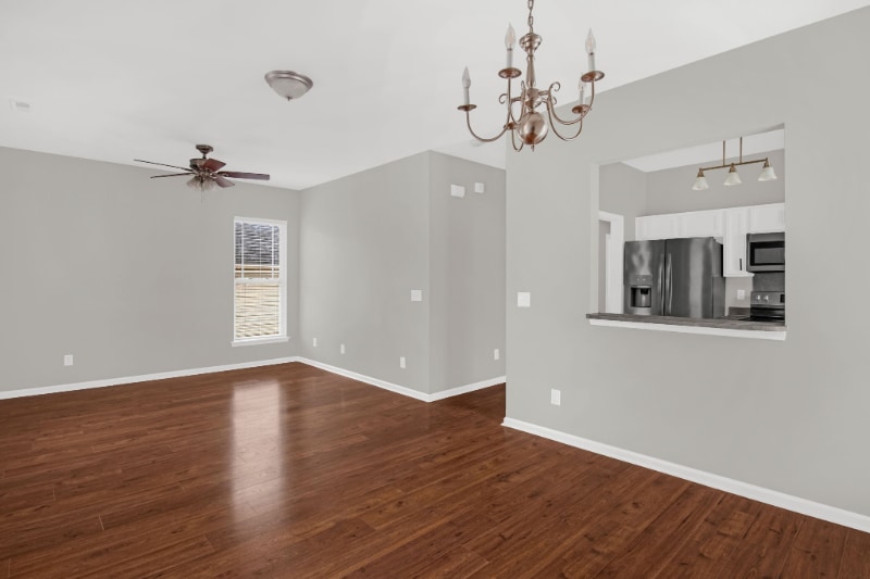 Building Photo - 4204 Spring Oak Dr