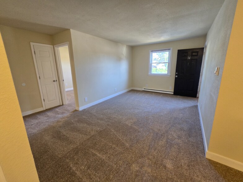 Building Photo - 1517 Halifax St