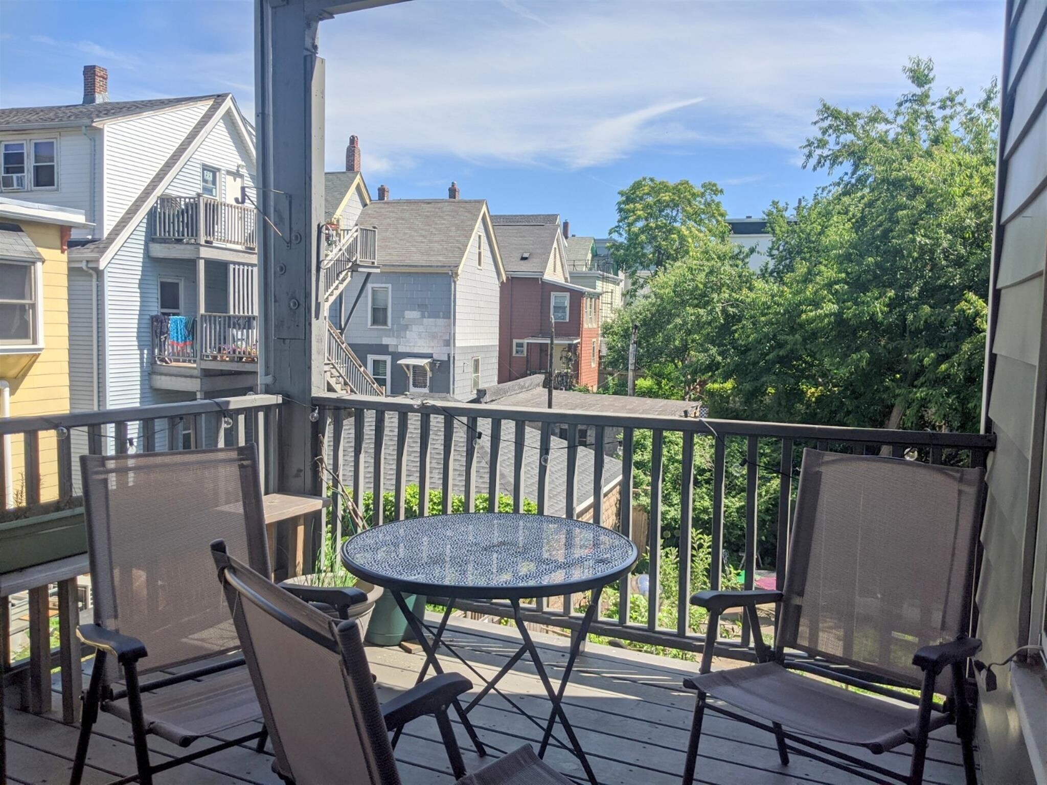 Building Photo - 21 Thorndike St