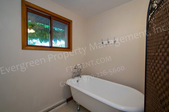 Building Photo - Gorgeous ranch style home in Loveland