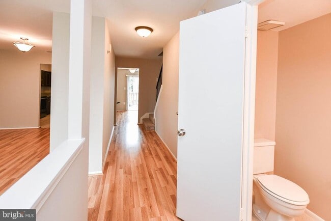 Building Photo - 15043 Cherrywood Dr