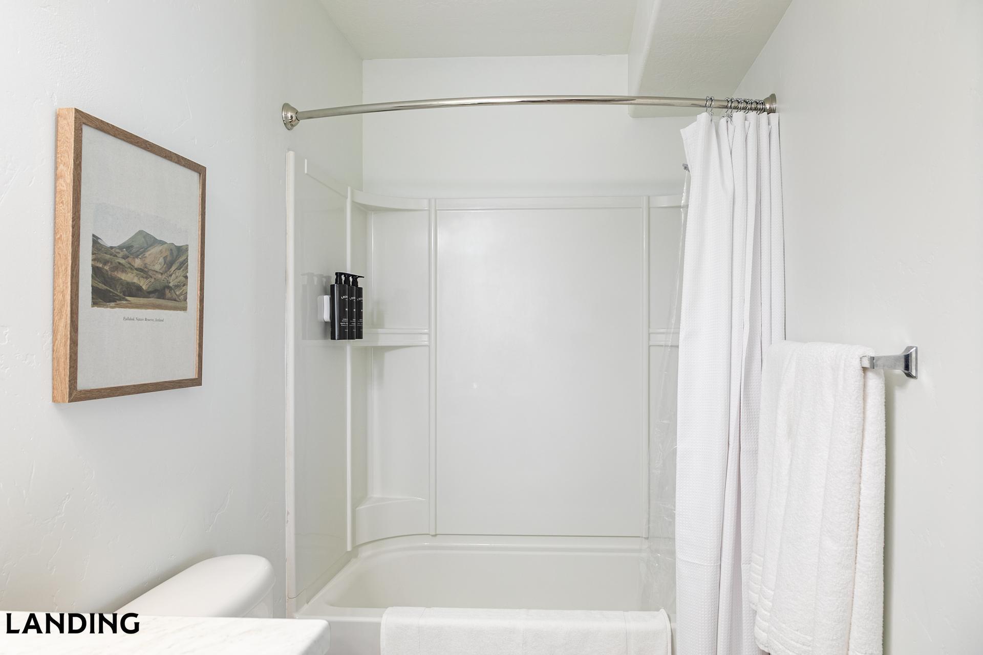 Building Photo - 5657 W Barn Rd