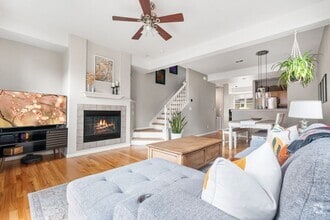 Building Photo - Modern 2-Bed, 2.5-Bath Corner Unit in Arva...