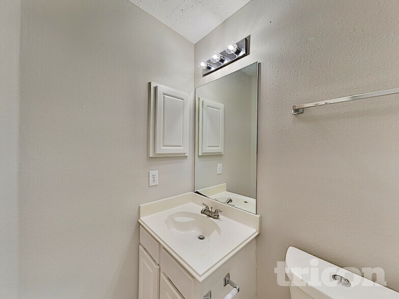 Building Photo - 7306 Autumn Brook