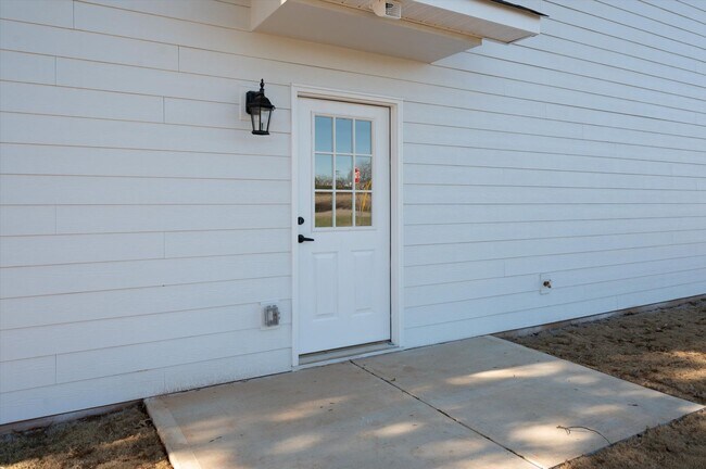 Building Photo - 12 Catawba Ave