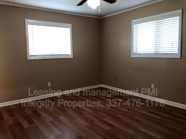 Building Photo - 310 S Audubon Blvd