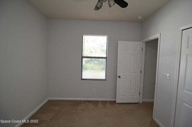 Building Photo - 425 Breckenridge Cir SE