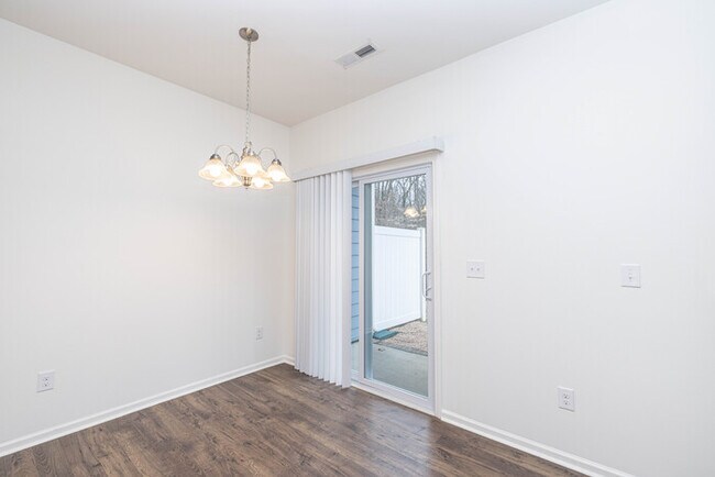 Building Photo - GREAT 2 Bedroom Townhome Regent Park - MOVE IN SPECIAL 1 MONTH FREE