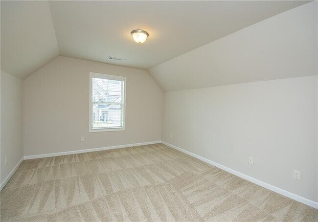 Building Photo - 7490 Silk Tree Pointe