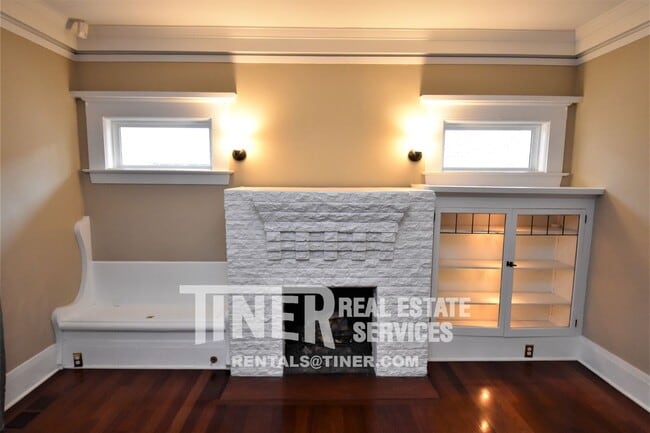 Building Photo - 2804 F St