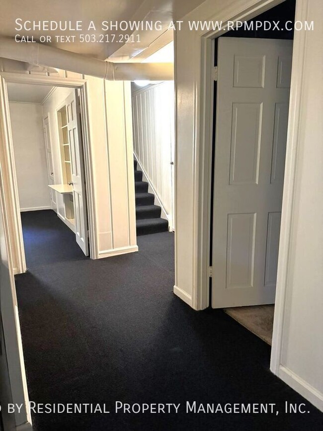 Building Photo - 1938 SW Edgewood Rd