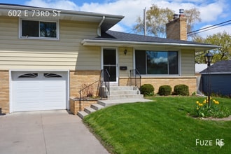 Building Photo - 602 E 73rd St