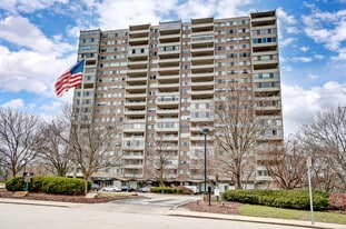 Building Photo - 2324 Madison Rd