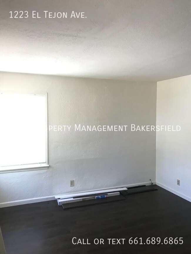 Building Photo - 1223 El Tejon Ave