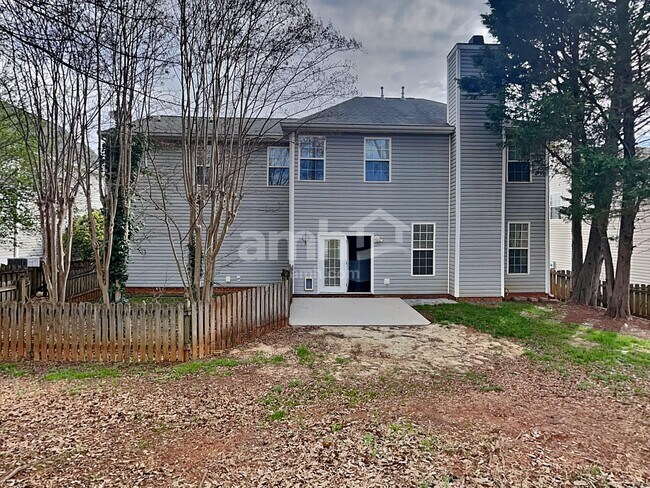 Building Photo - 121 Sandy Ln