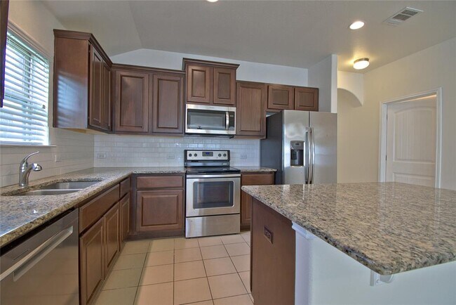 Building Photo - 16724 Ruggio Rd