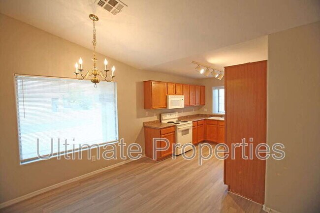 Building Photo - 2026 S 83rd Dr