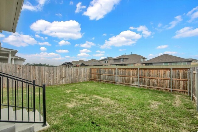 Building Photo - 208 Mirabeau Way