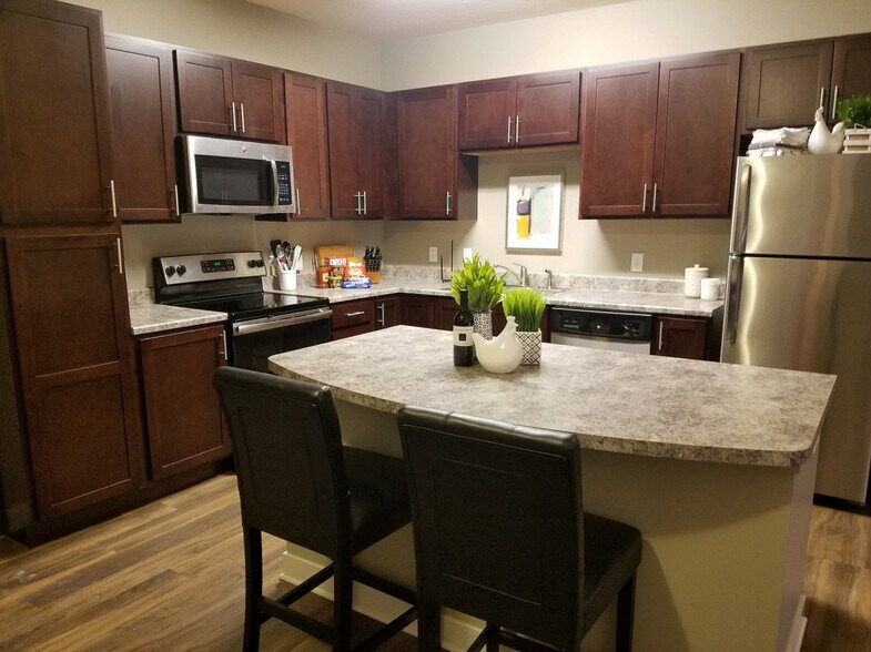 Building Photo - 1331 Winona Ct