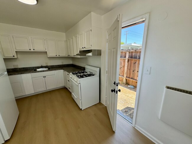 Building Photo - 639 Carpino Ave