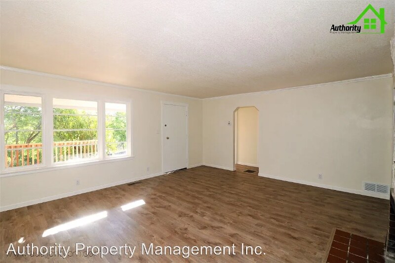 Building Photo - 1534 Fig Ave