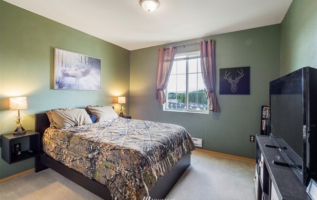 Building Photo - Beautiful Waterford Crossing 2 bedroom Condo