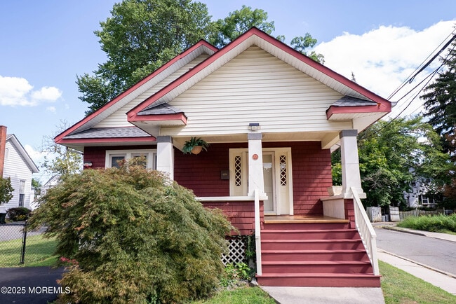 Primary Photo - 205 Jackson St