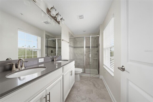 Building Photo - 12124 Sonnet Ave