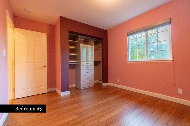 Building Photo - 6596 Almaden Rd