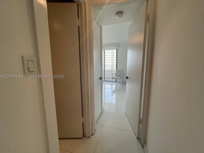 Building Photo - 5555 Collins Ave