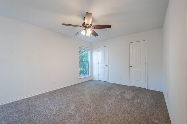 Building Photo - 9348 Highedge Cir