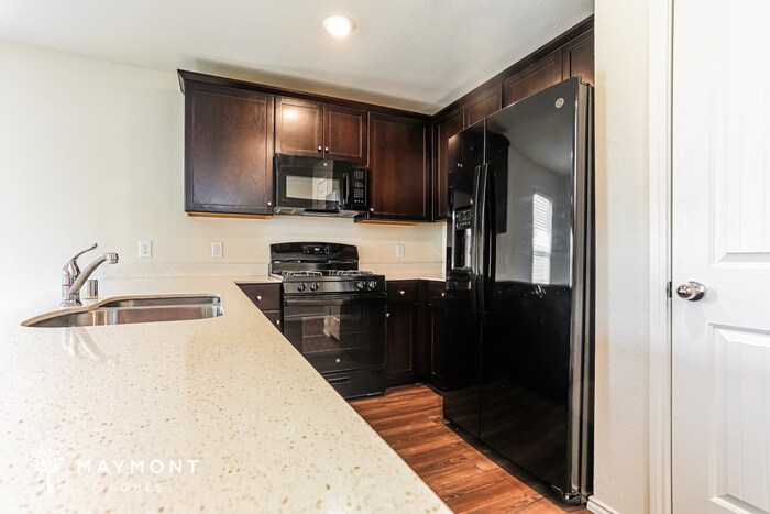 Building Photo - 4104 Wintergreen Dr