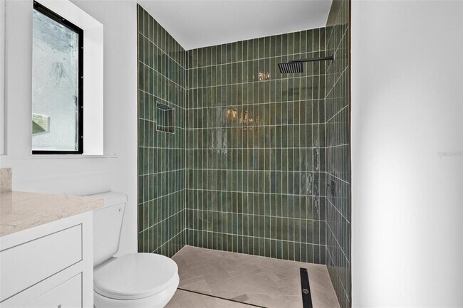 Building Photo - 4495 Clearwater Harbor Dr