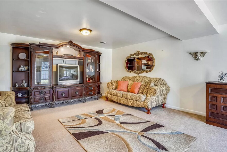 Building Photo - 13714 Mayfair Ct