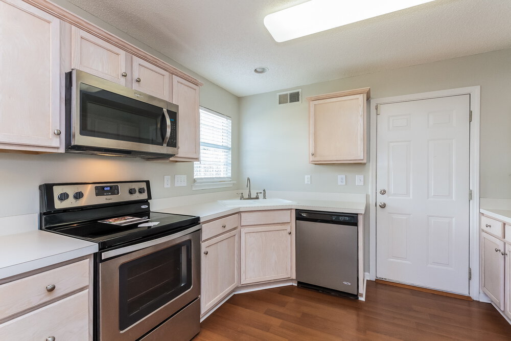 Building Photo - 14632 Laura Michelle Rd