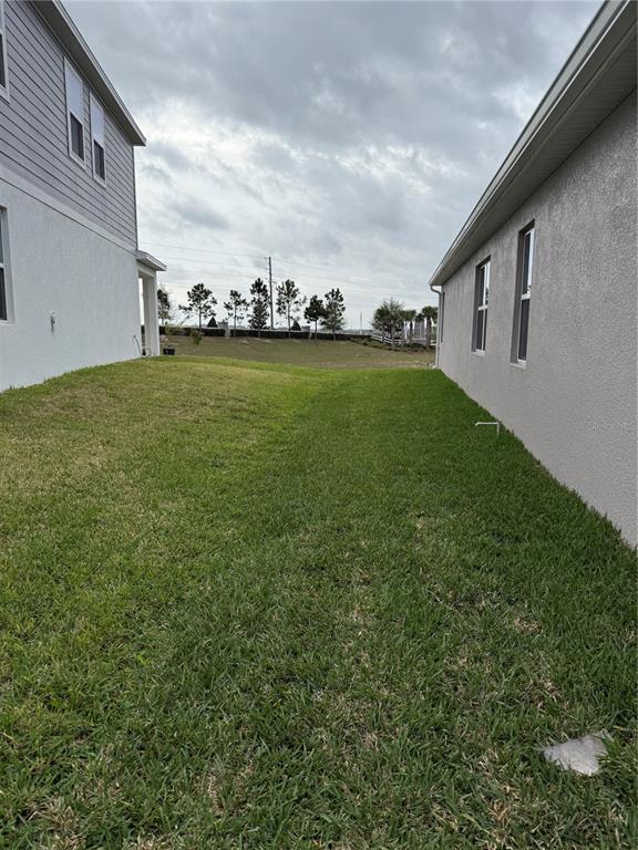 Building Photo - 7117 Dilly Lake Ave