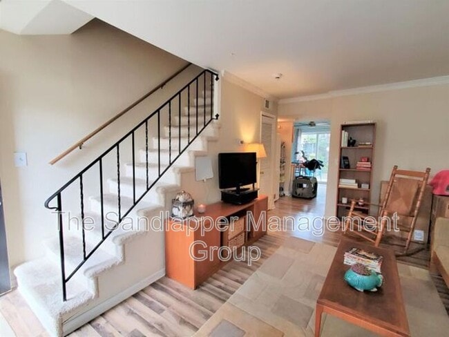 Building Photo - 21 Rivers Point Row