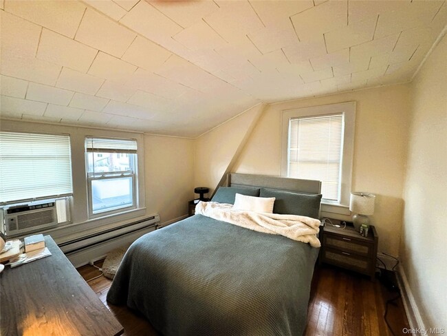 Building Photo - 42 Hamilton Rd