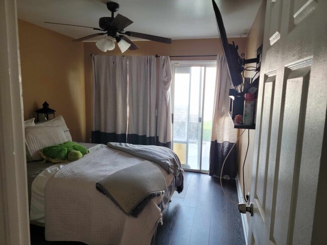 Building Photo - 5412 Summer Villa Dr