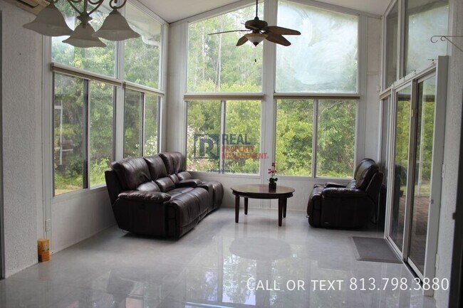 Building Photo - 31215 Wrencrest Dr